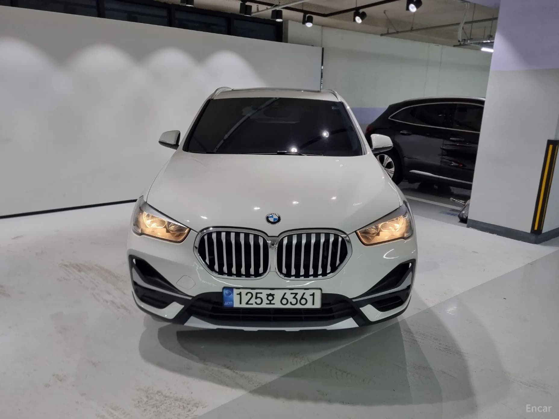 X1 (F48)