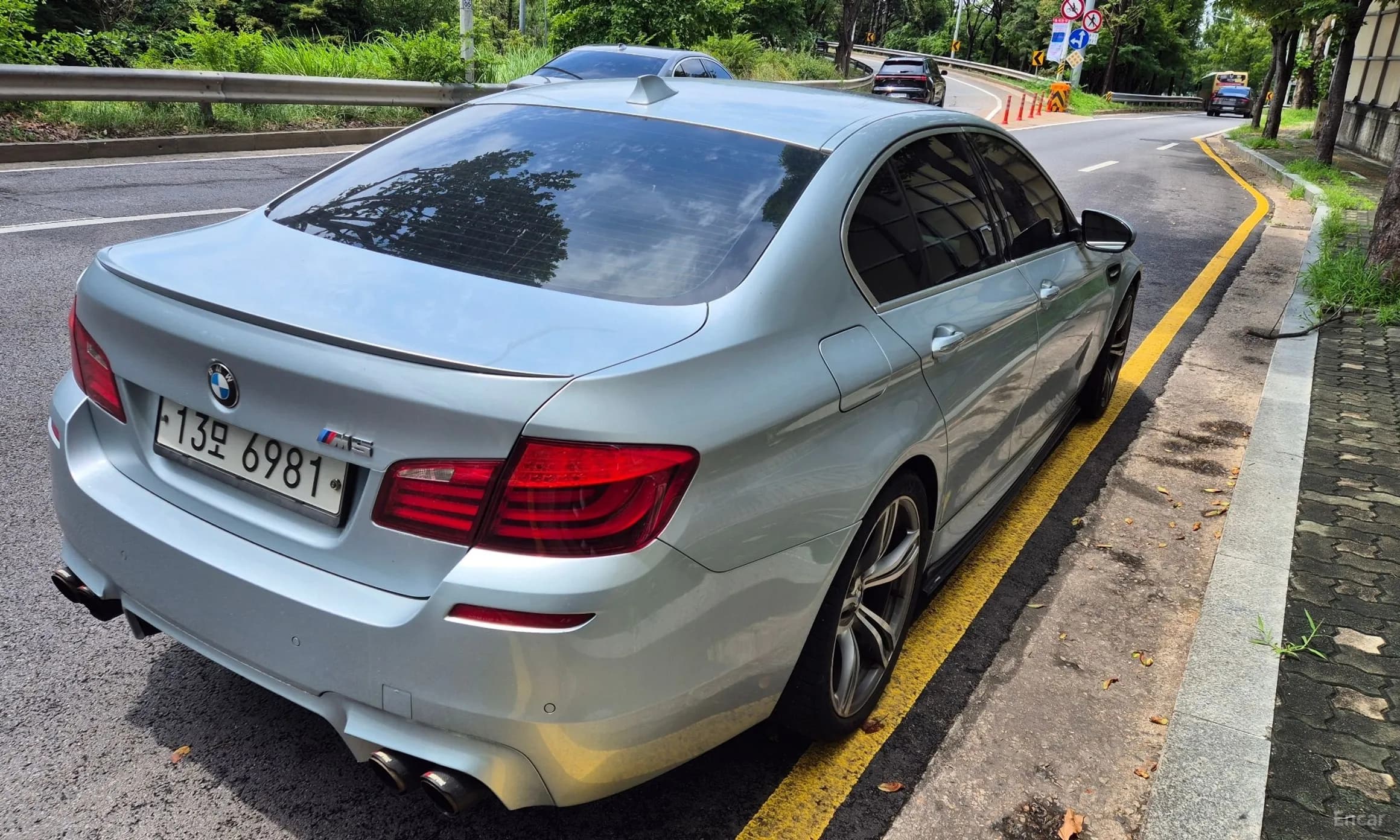 M5 (F10)