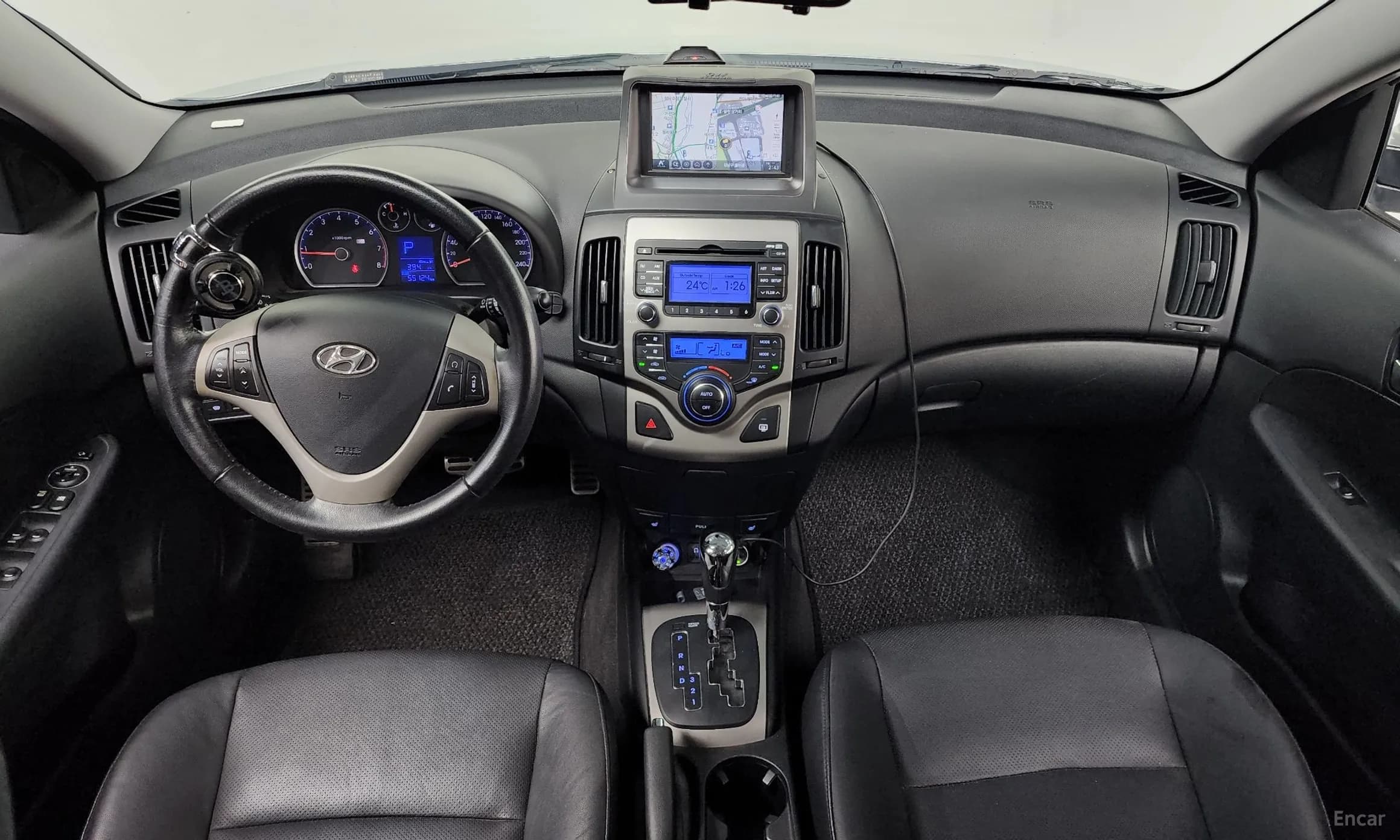 i30