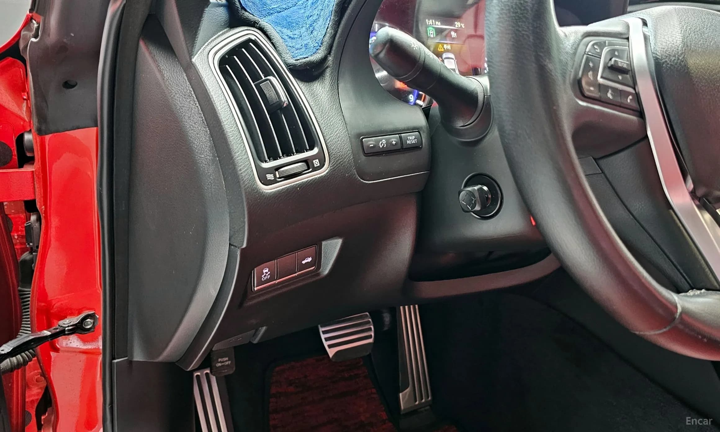 Q60 (CV37)