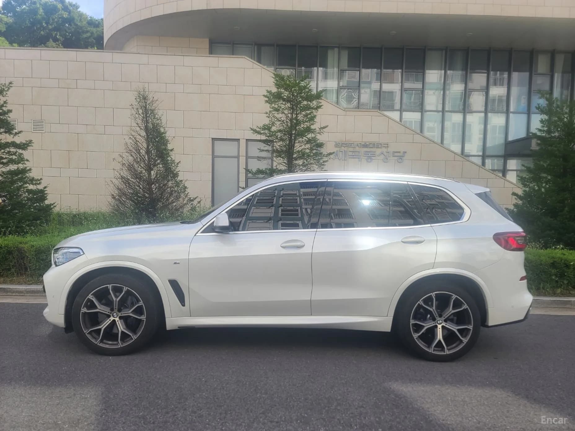 X5 (G05)