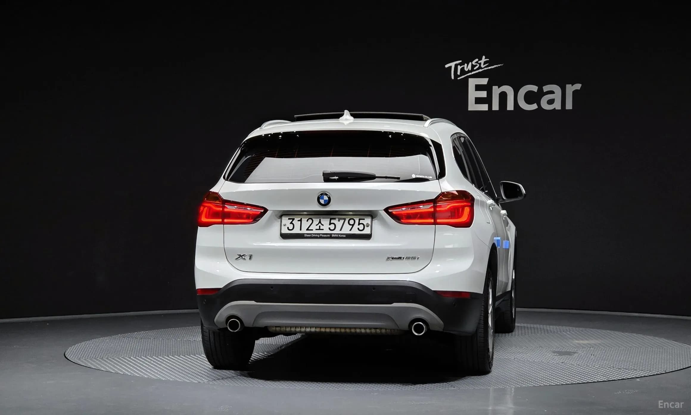 X1 (F48)