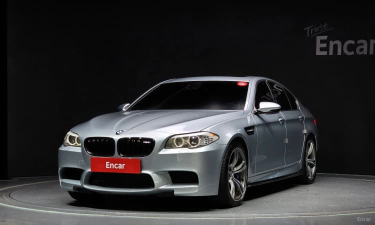 M5 (F10)
