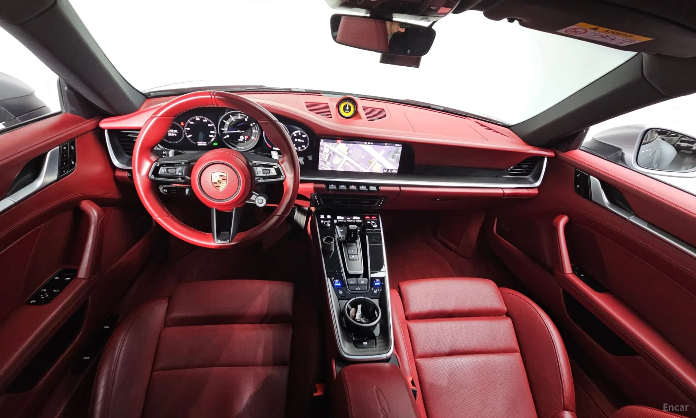 911 (992)