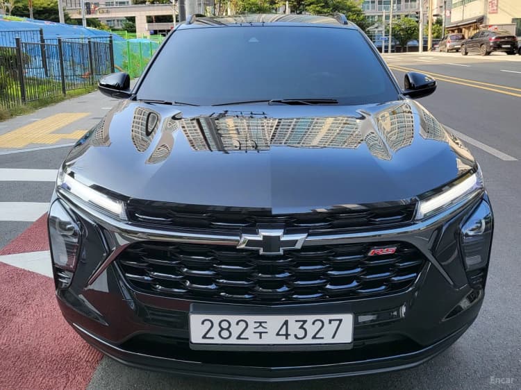 Trax Crossover