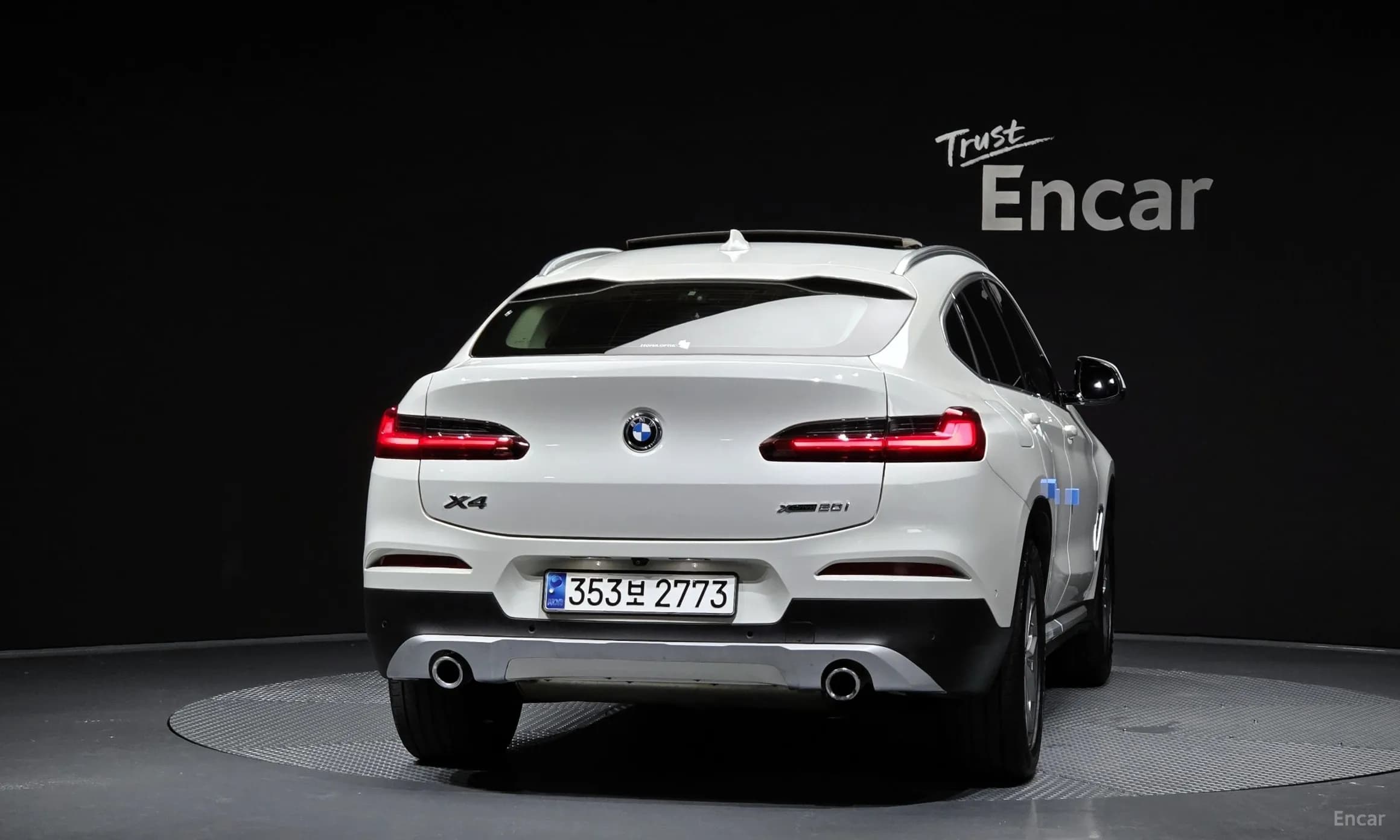 X4 (G02)