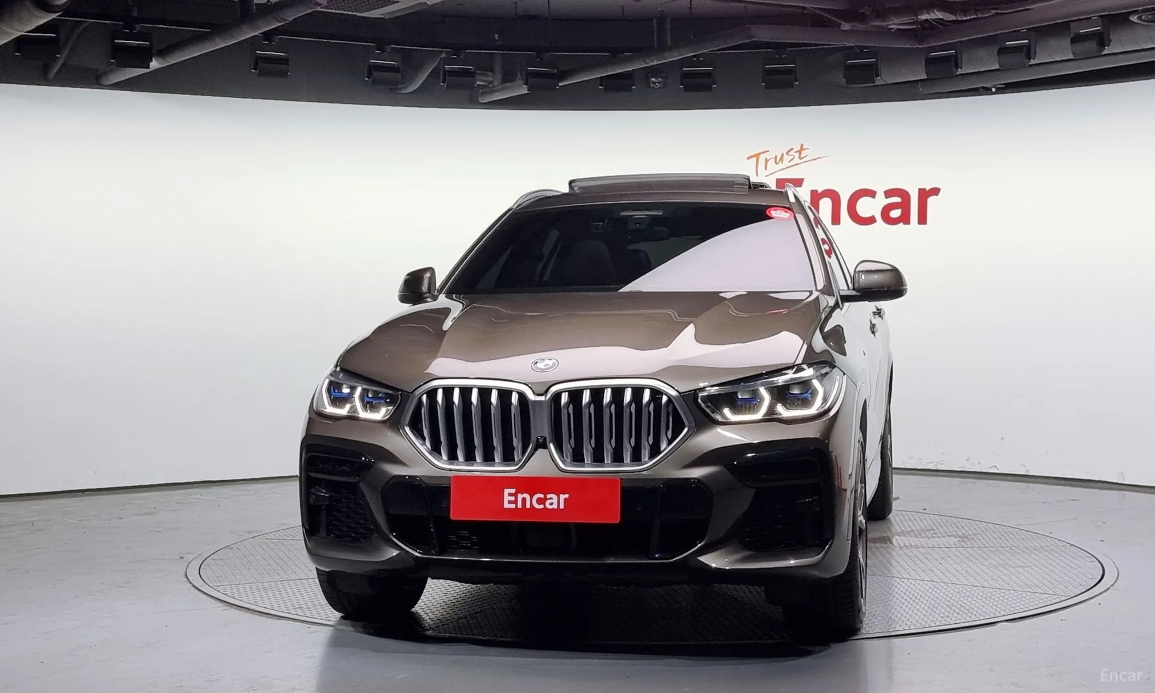 X6 (G06)