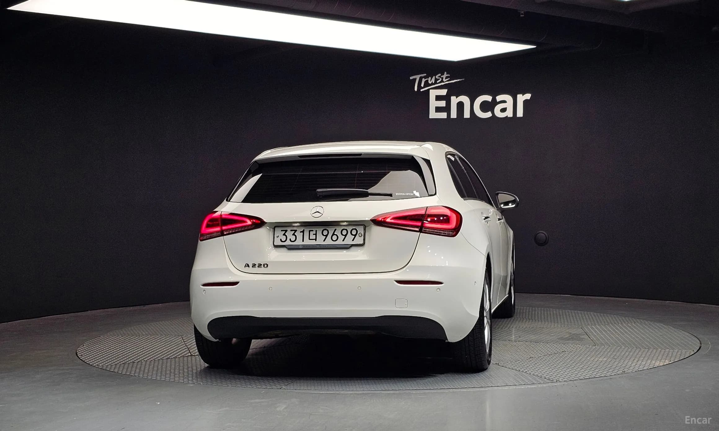 A-Class W177