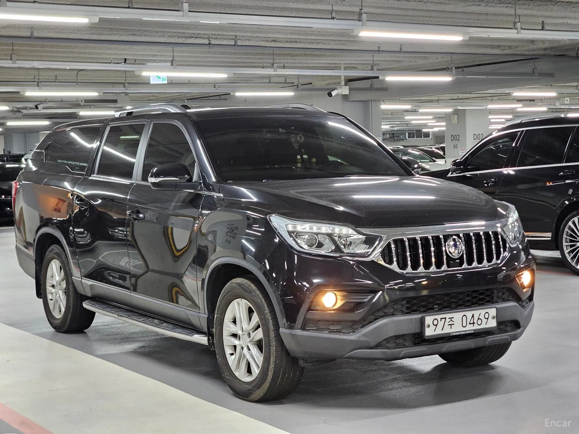 Rexton Sports Khan