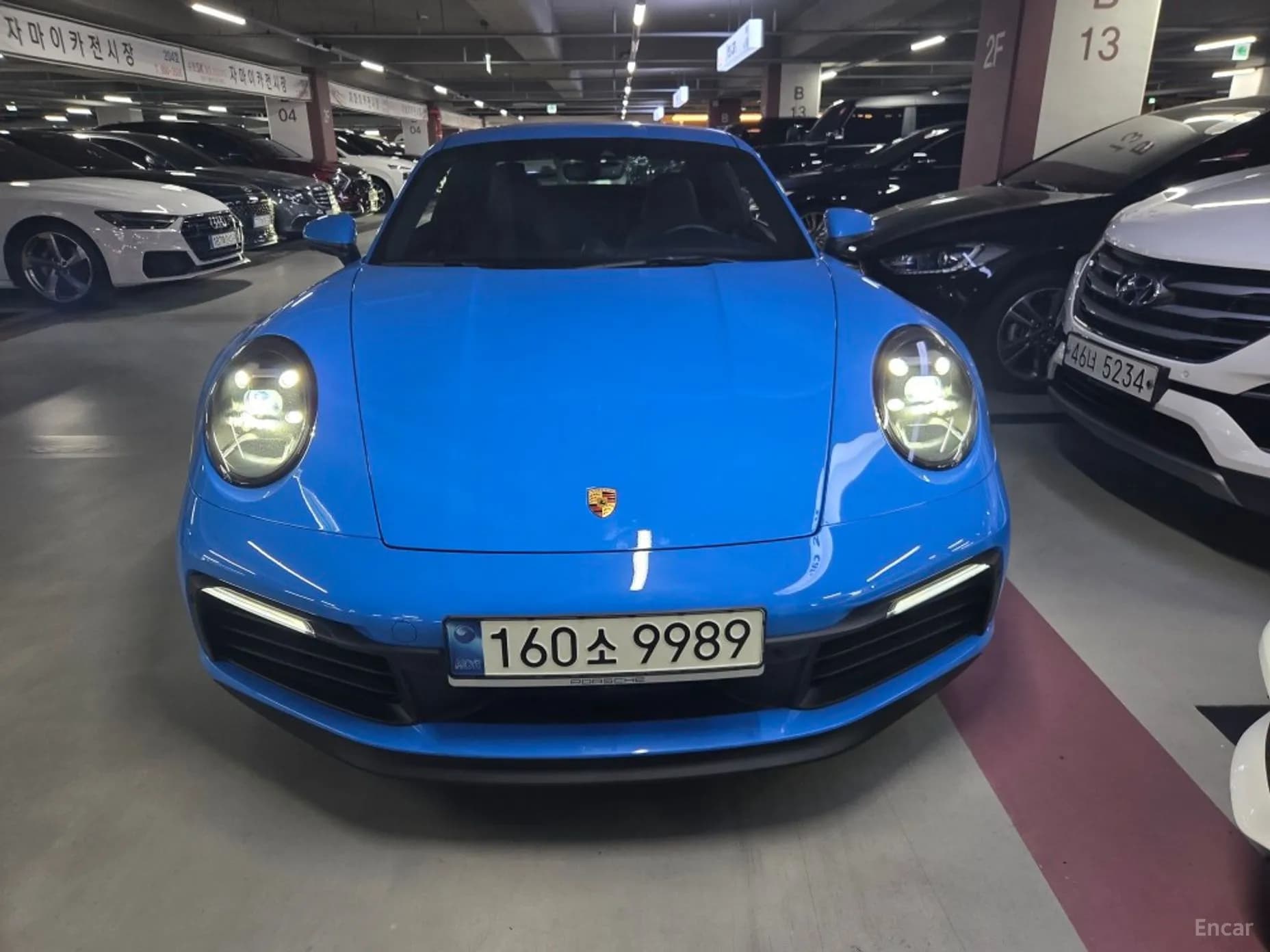911 (992)