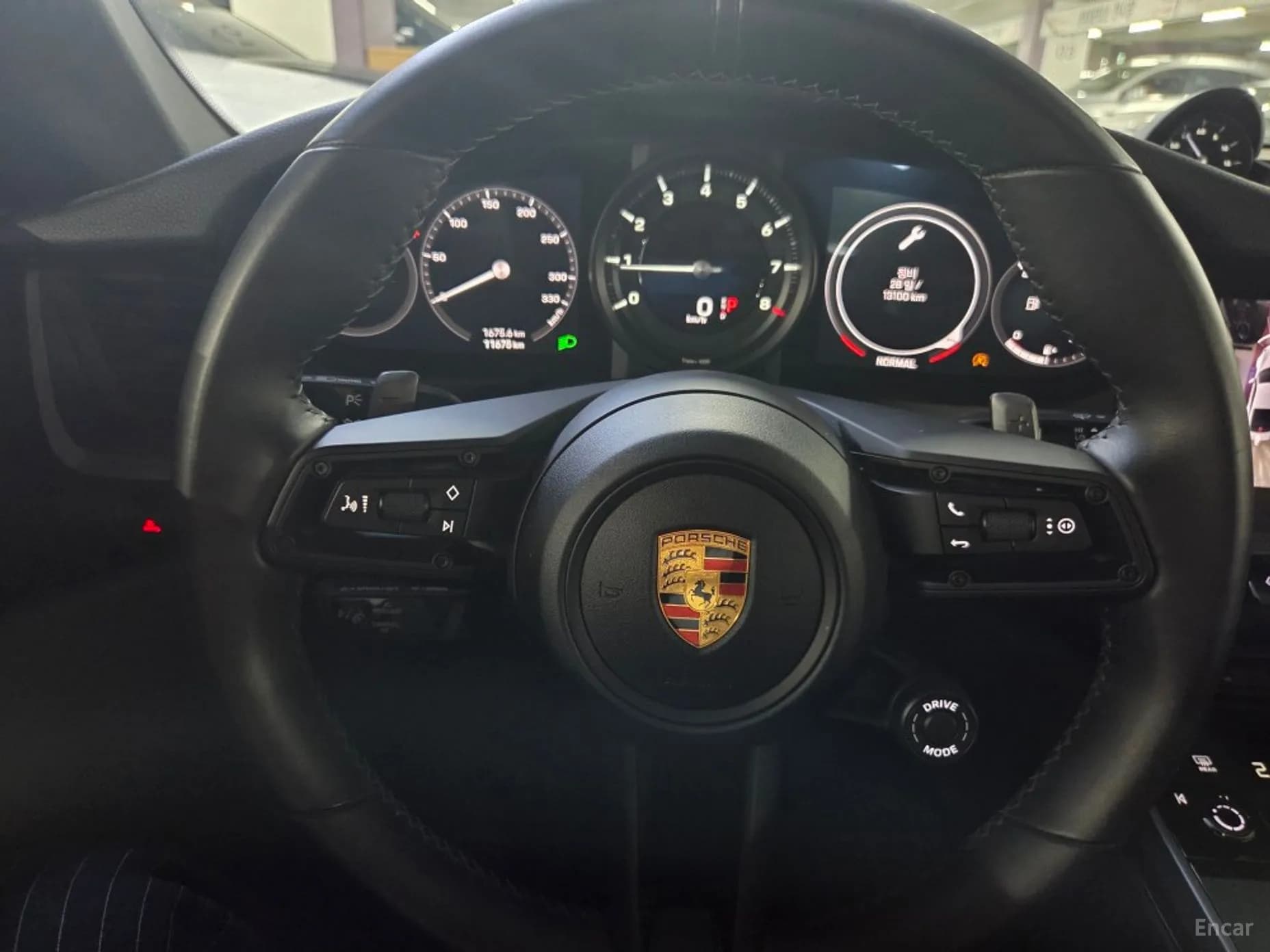 911 (992)