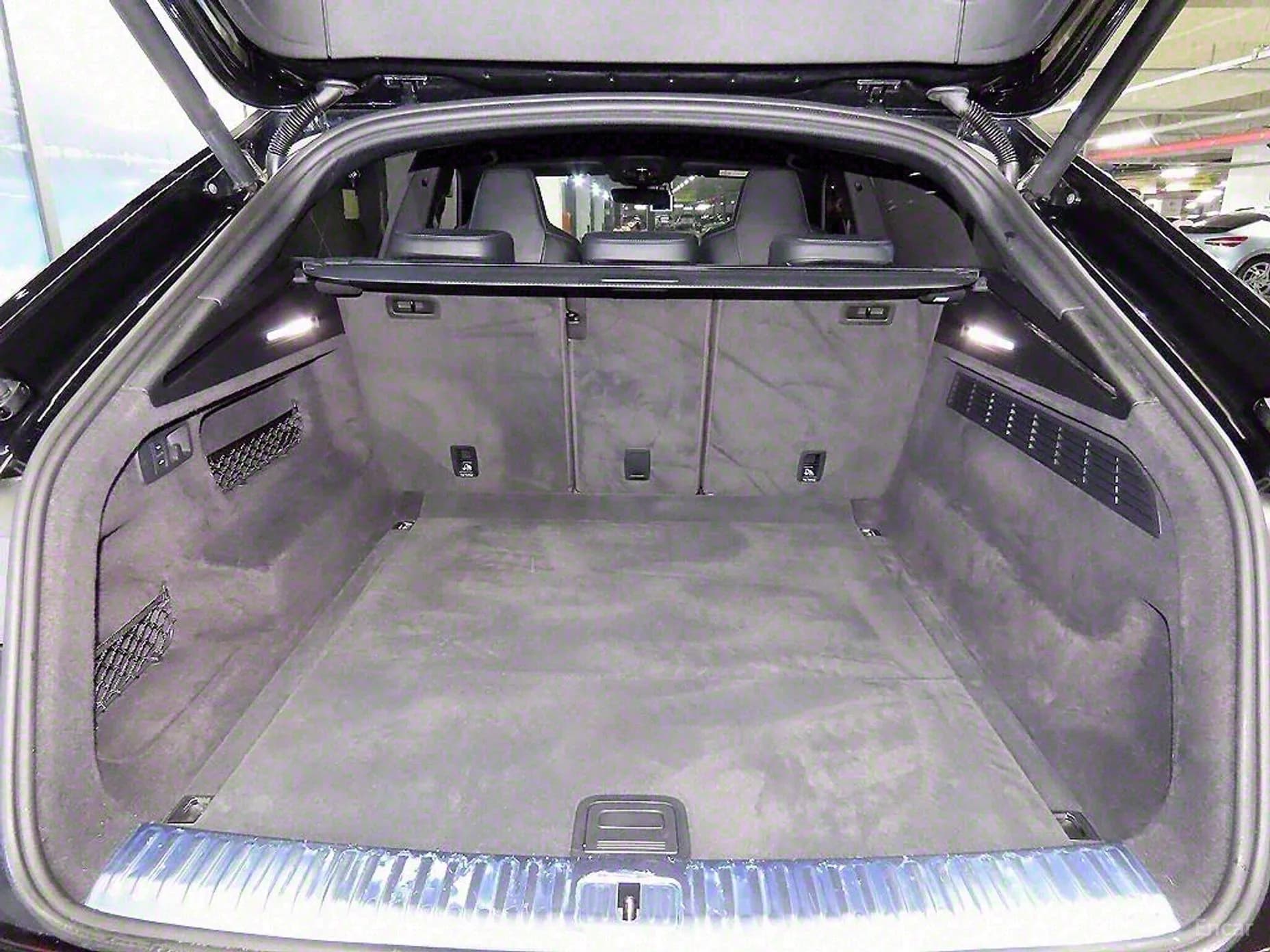 Q8 (4M)