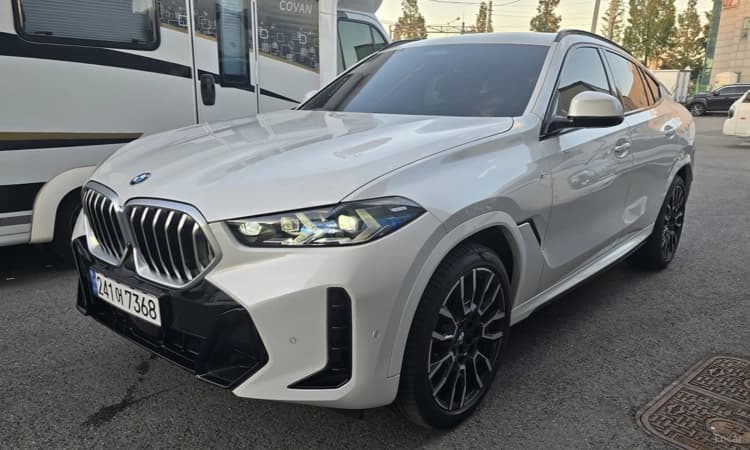 X6 (G06)