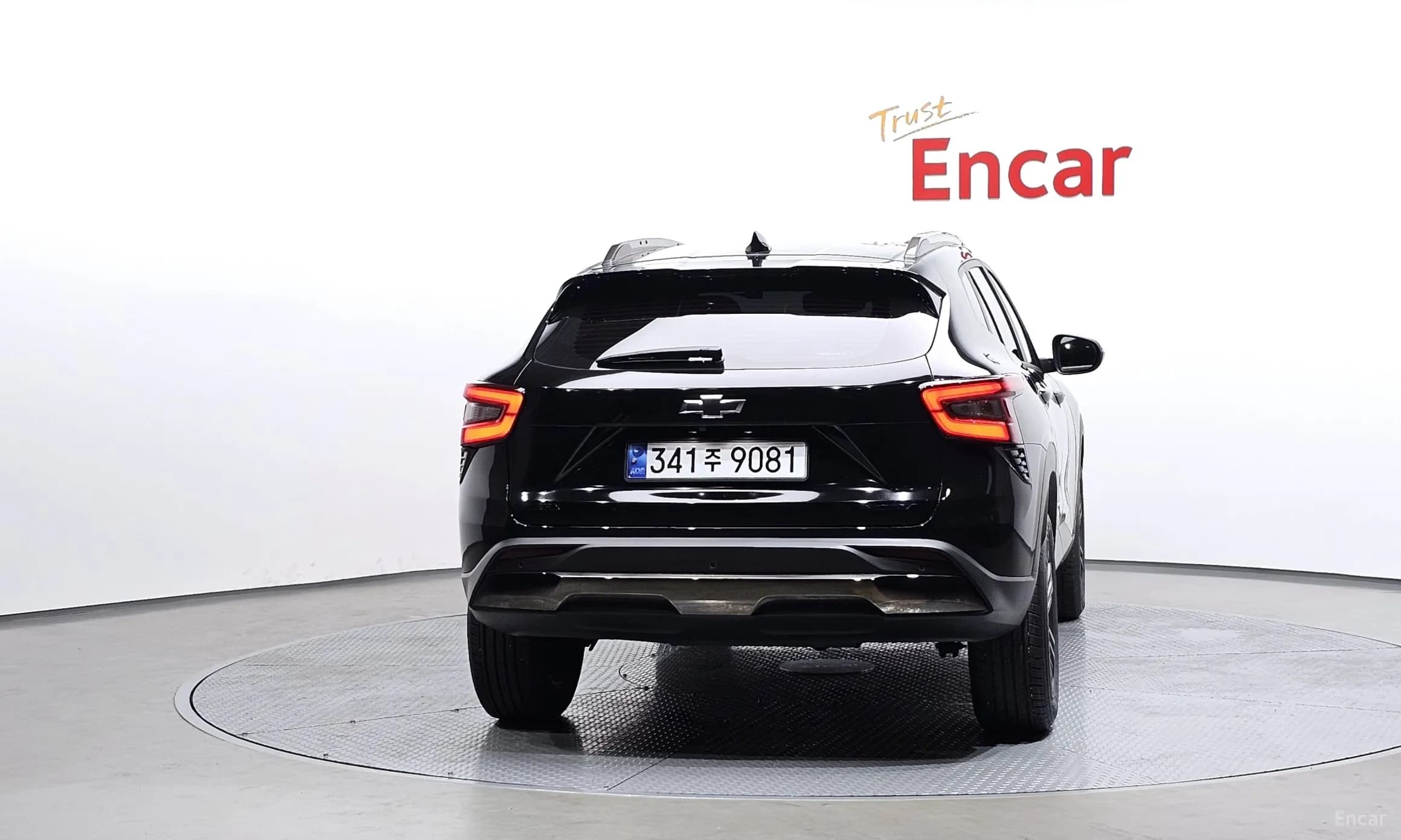 Trax Crossover