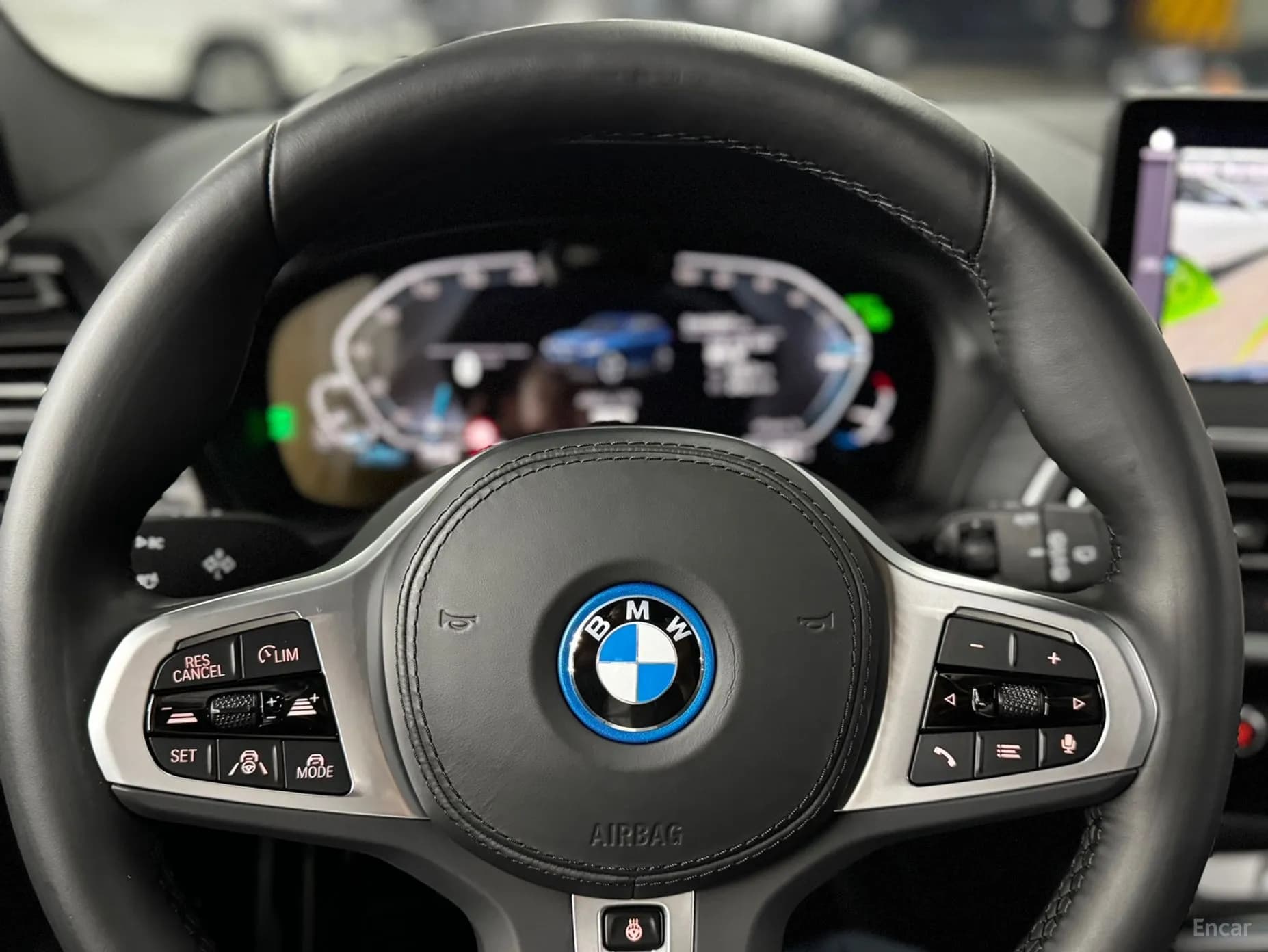 iX3