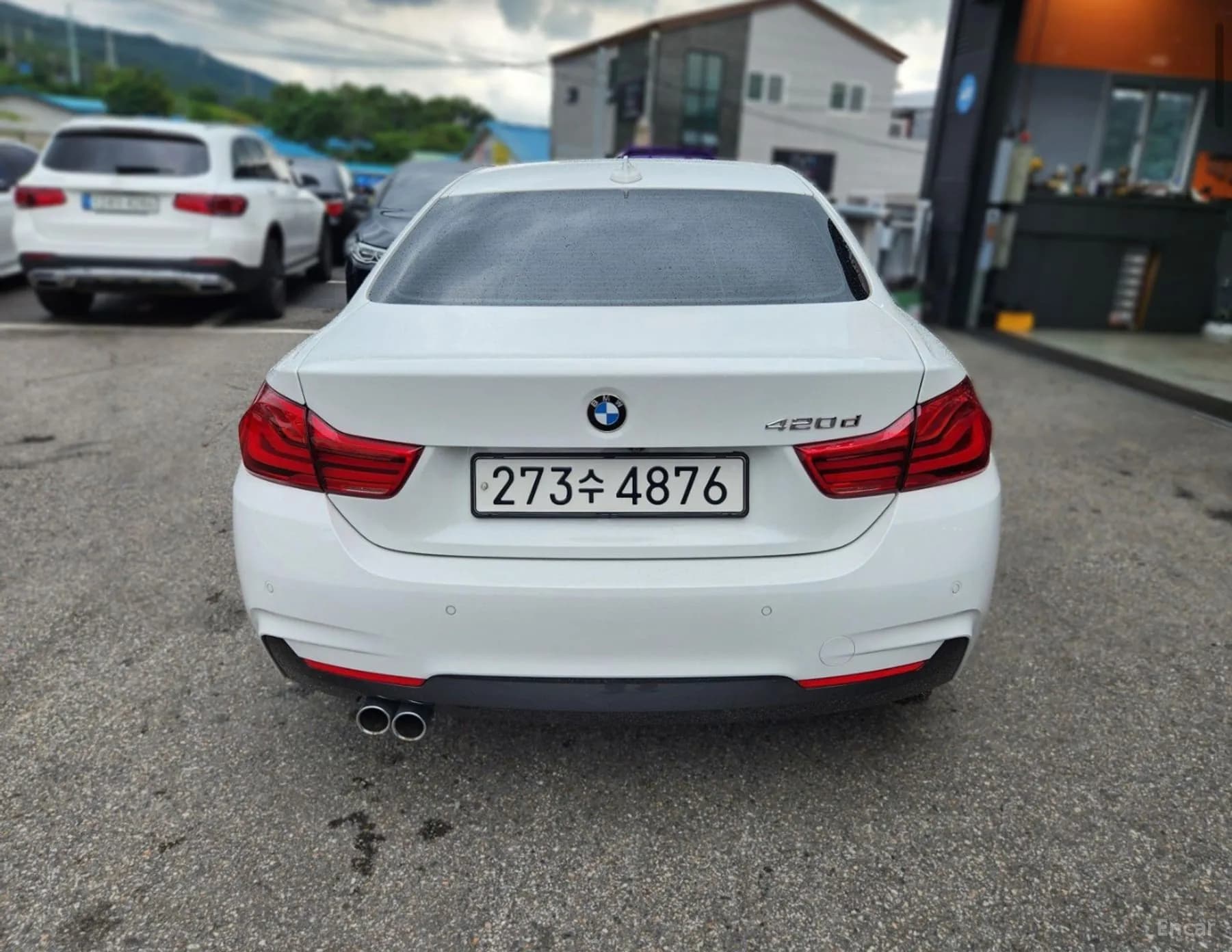 Series 4 (F32)