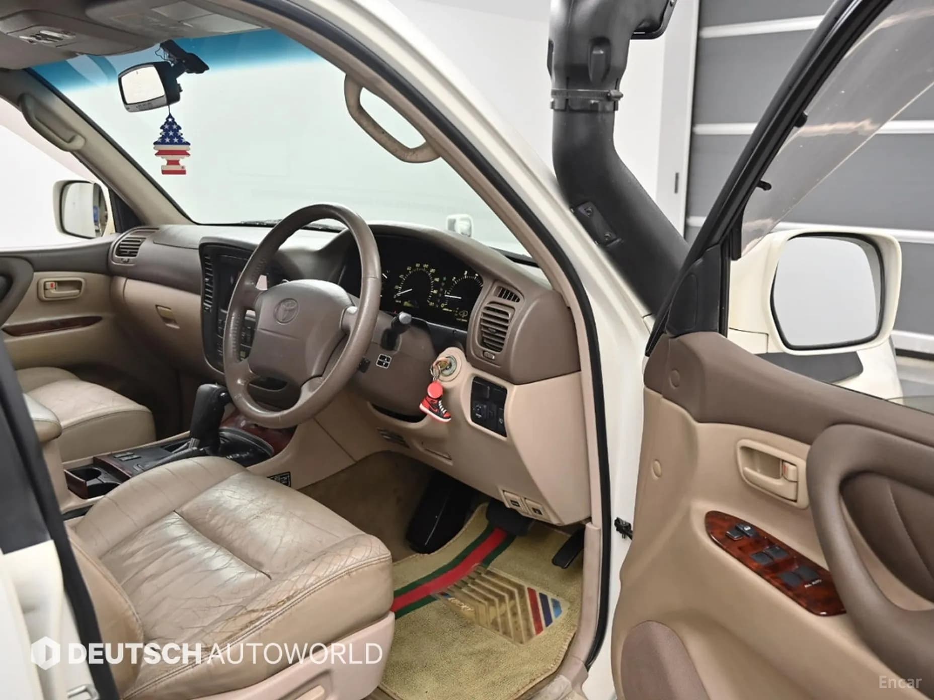 Land Cruiser