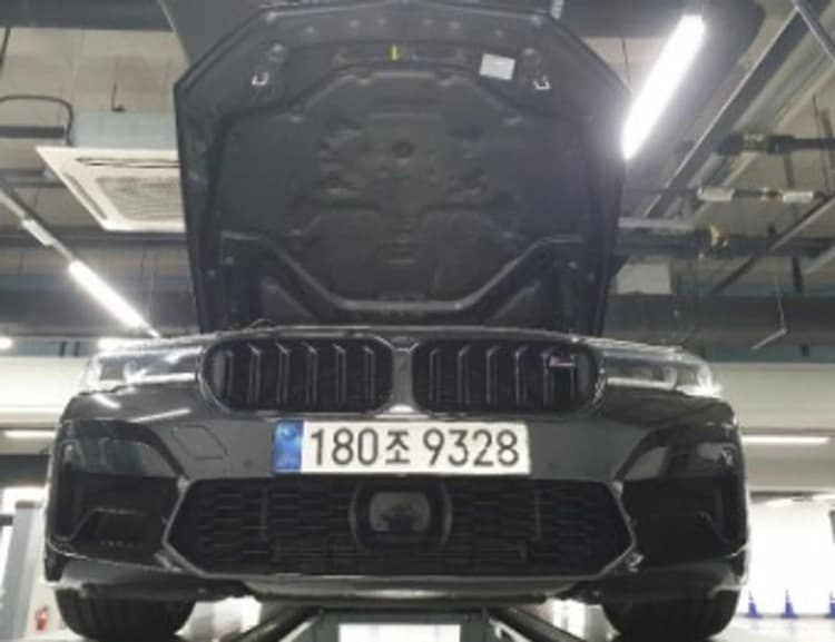 M5 (F90)