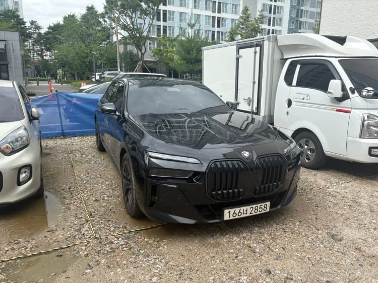 7 Series (G70)