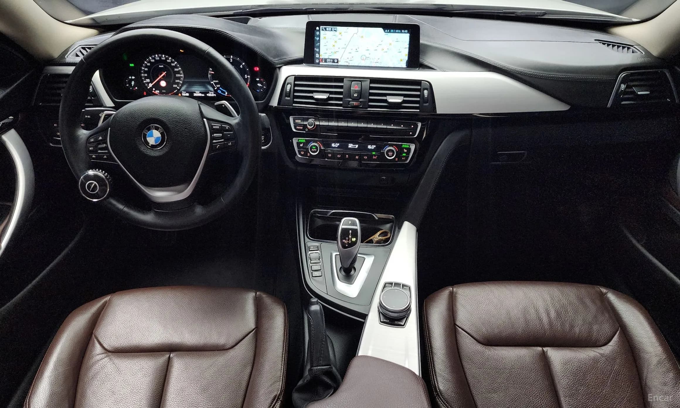 Series 4 (F32)