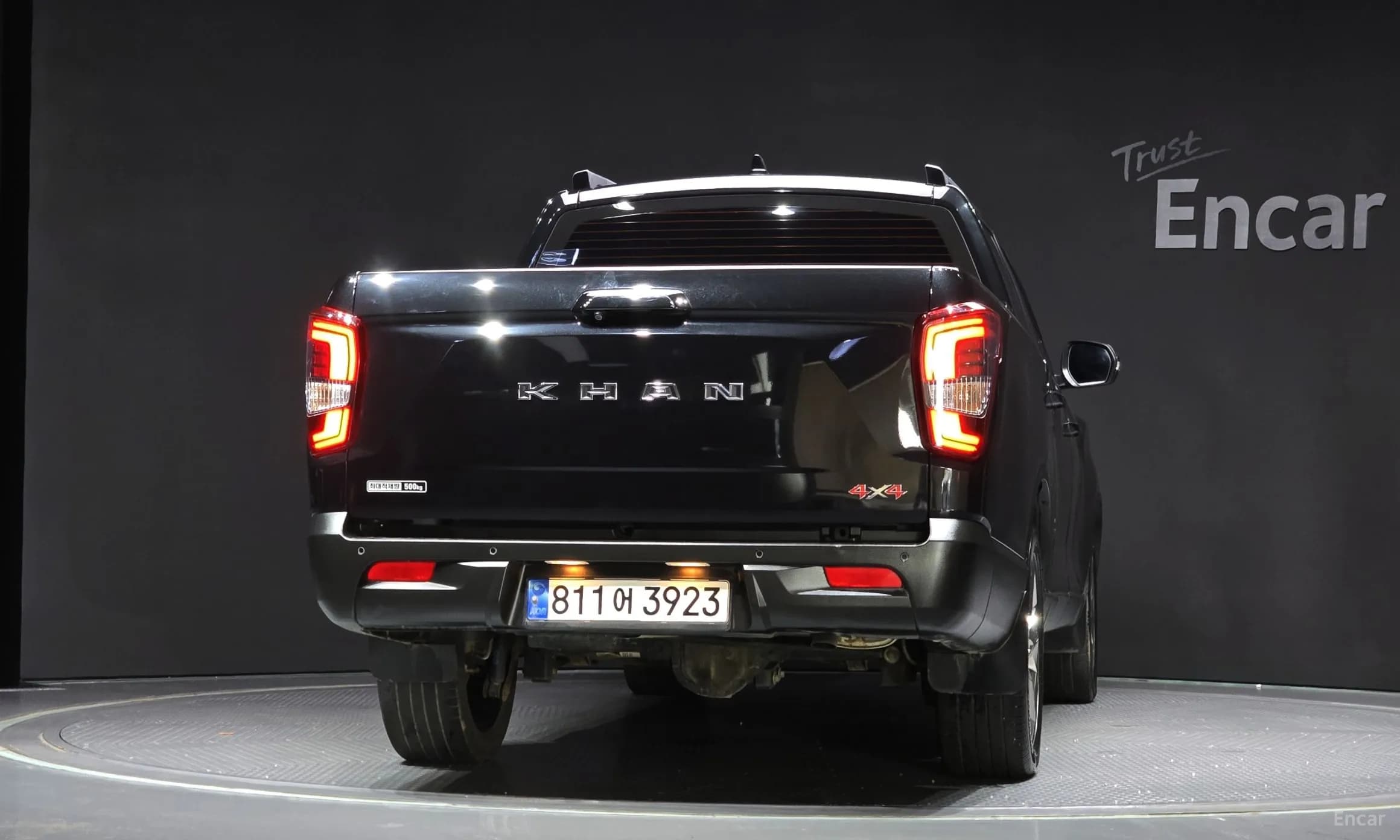 Rexton Sports Khan