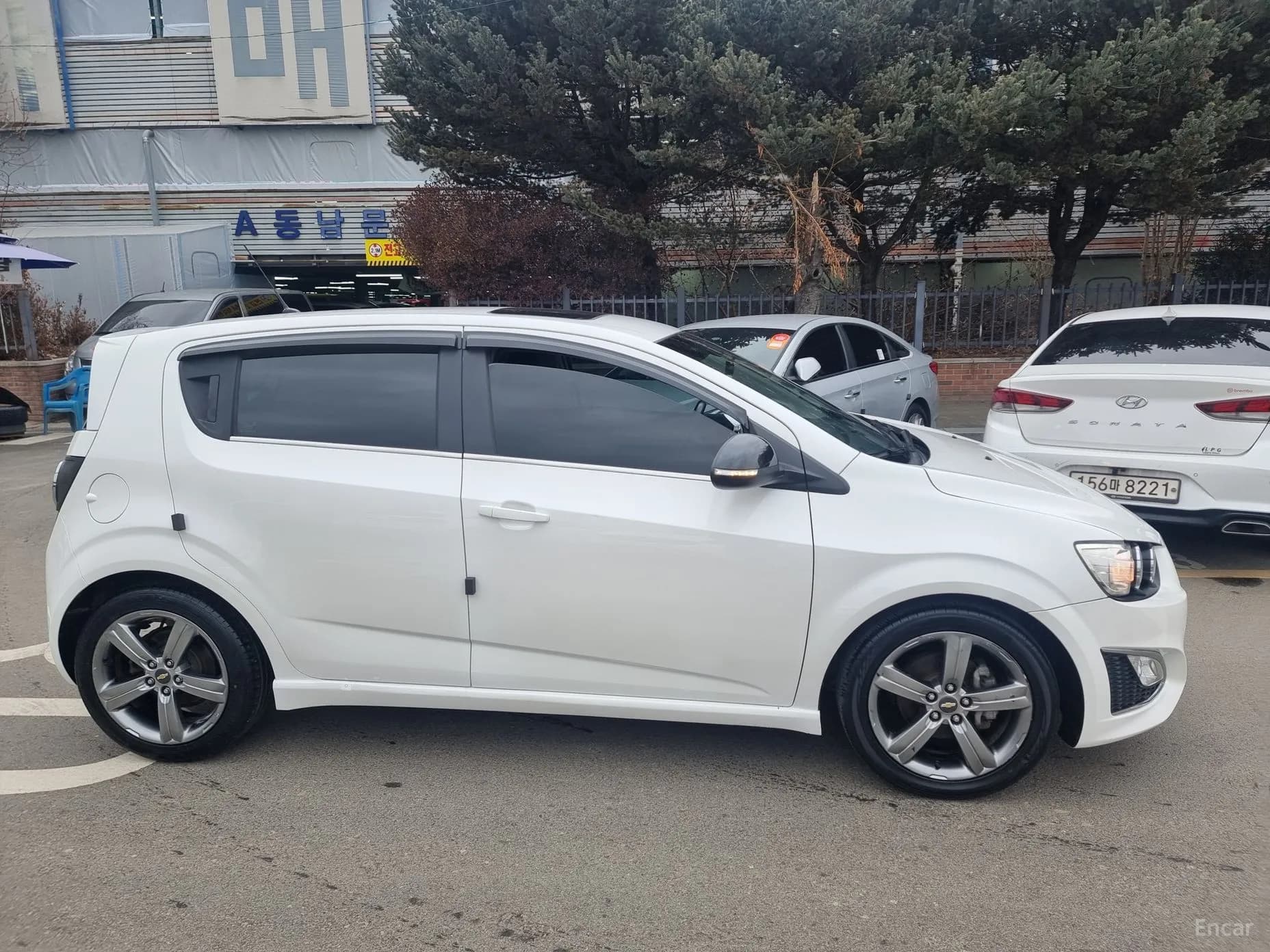 Aveo Hatchback