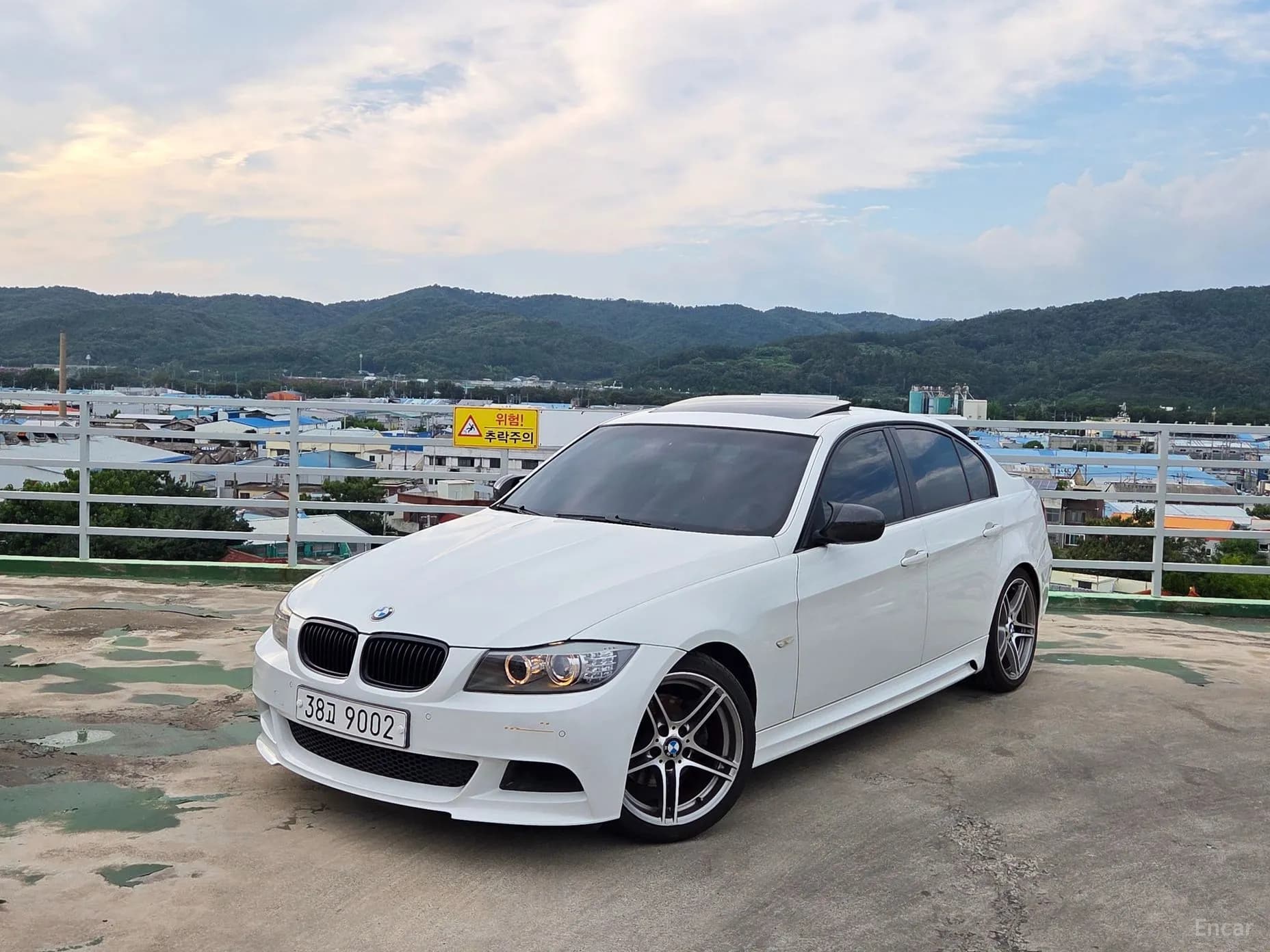 3 Series (E90)