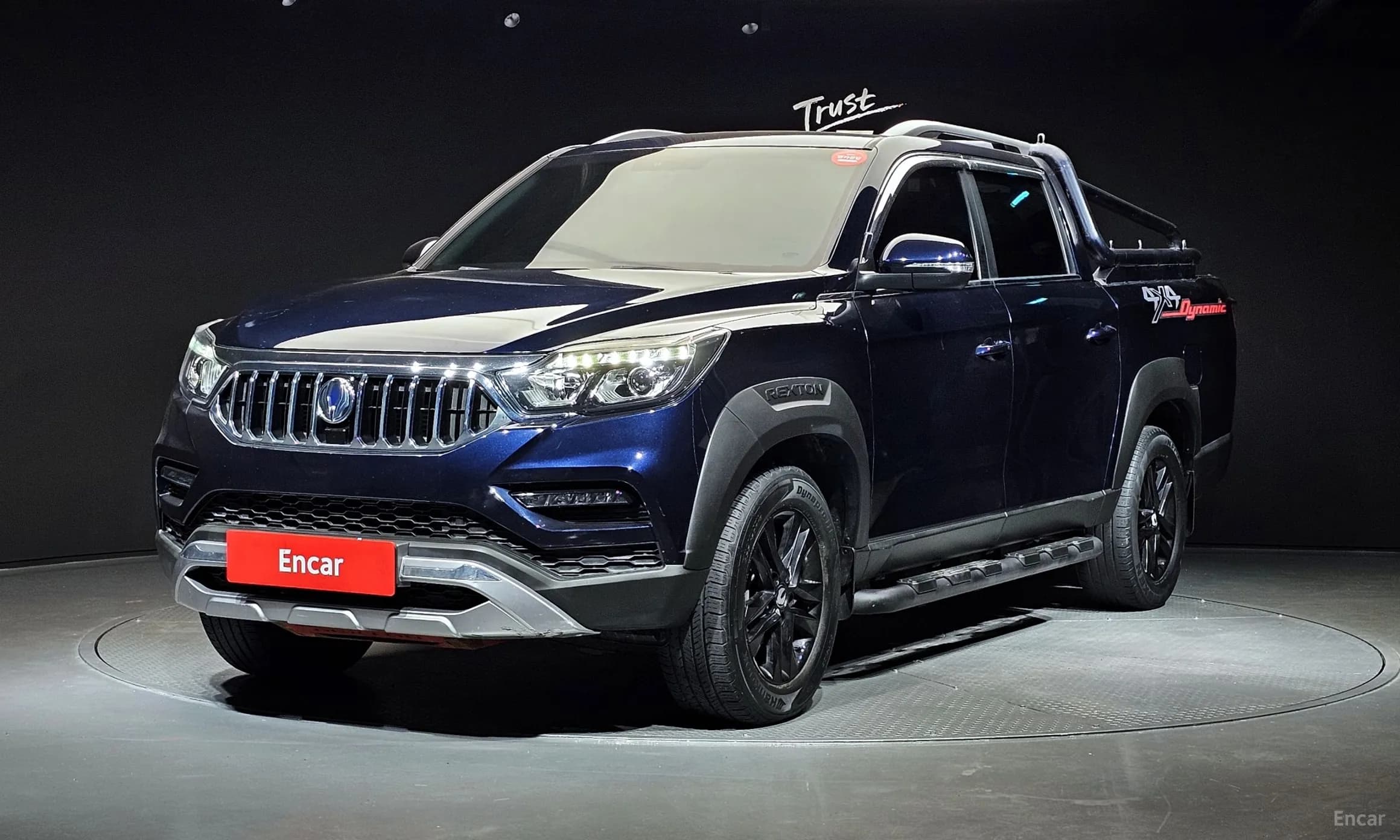 Rexton Sports Khan