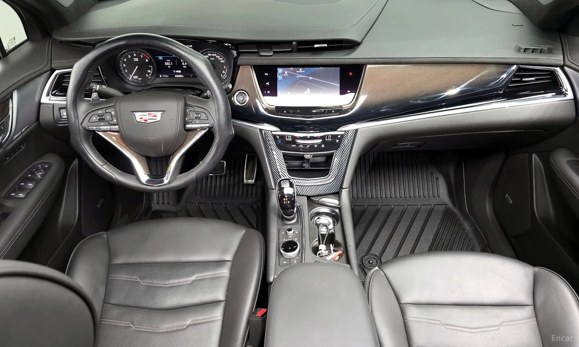 XT6