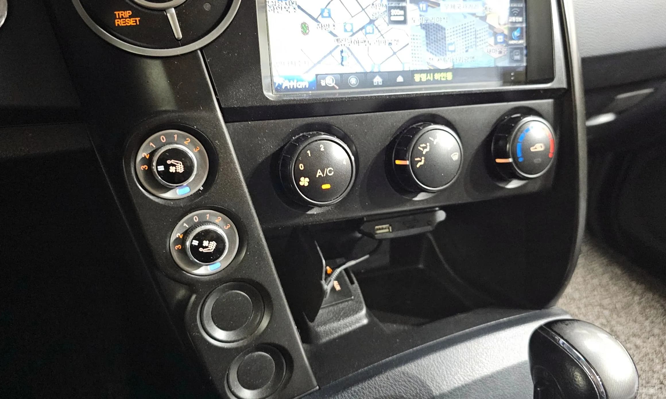Korando Sports