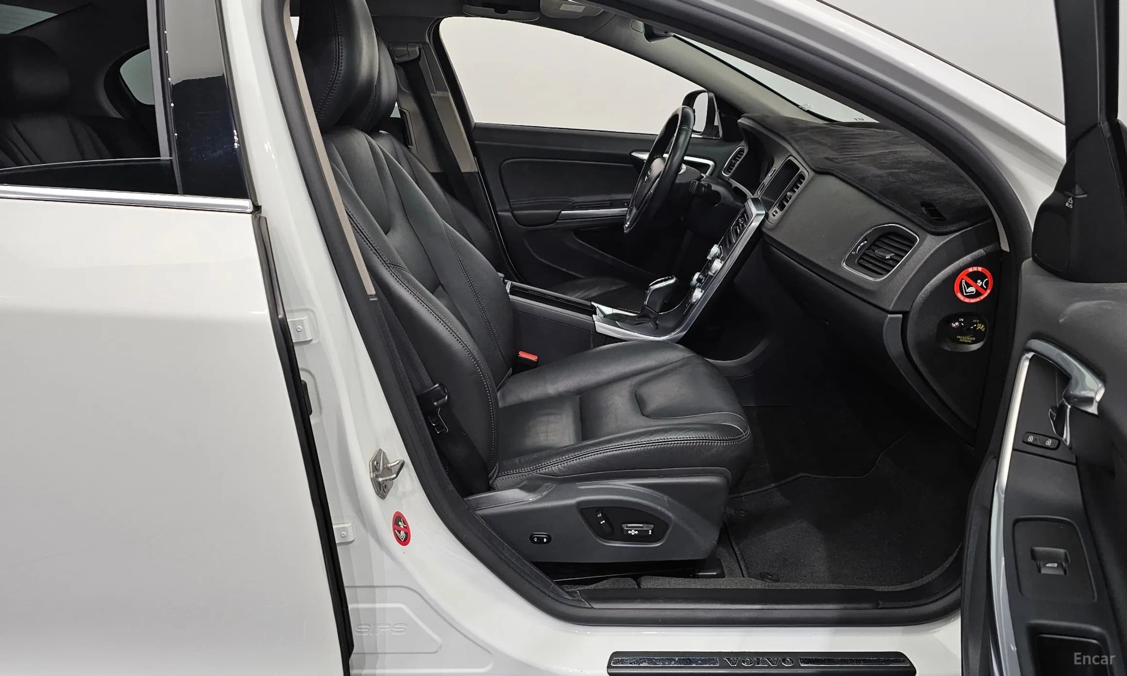 S60