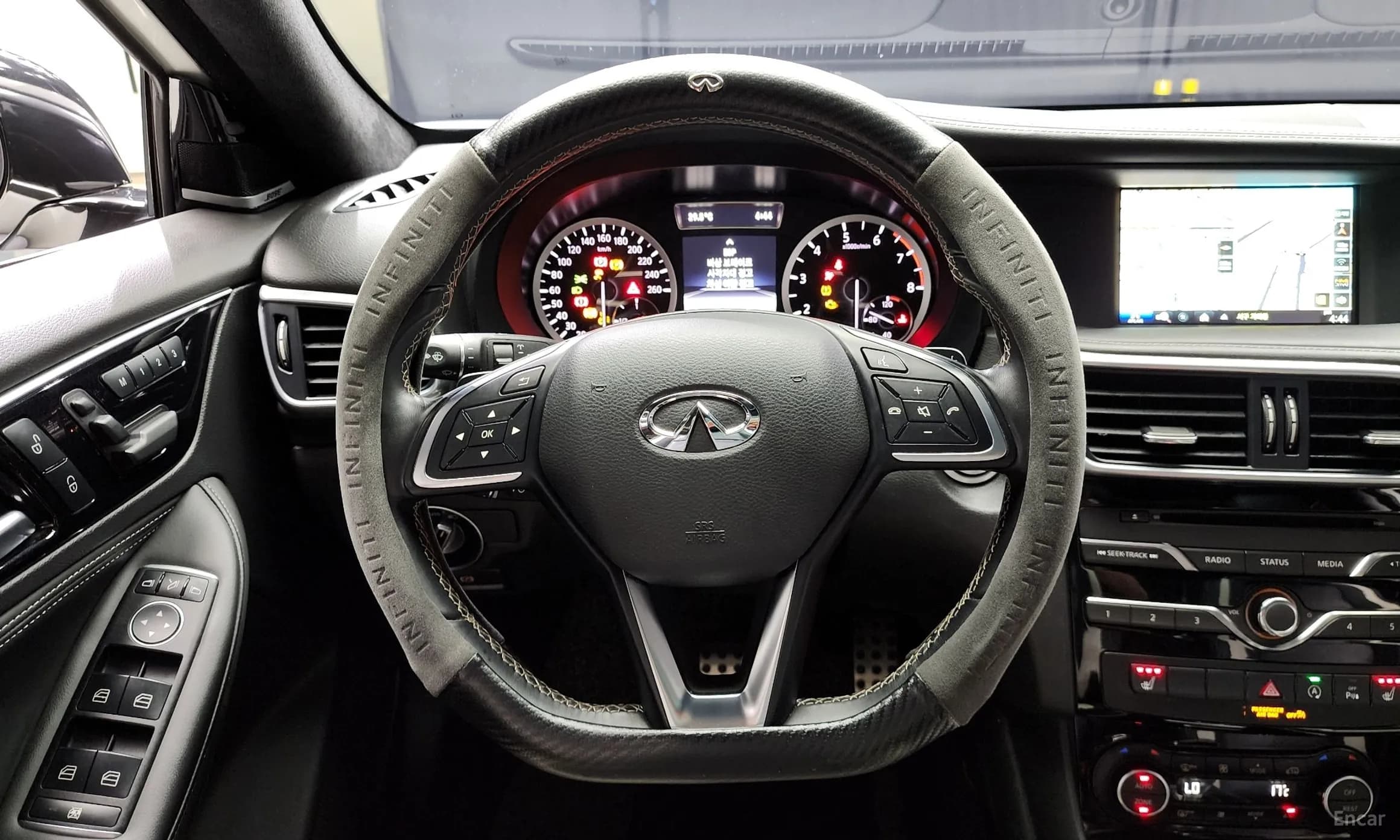 Q30