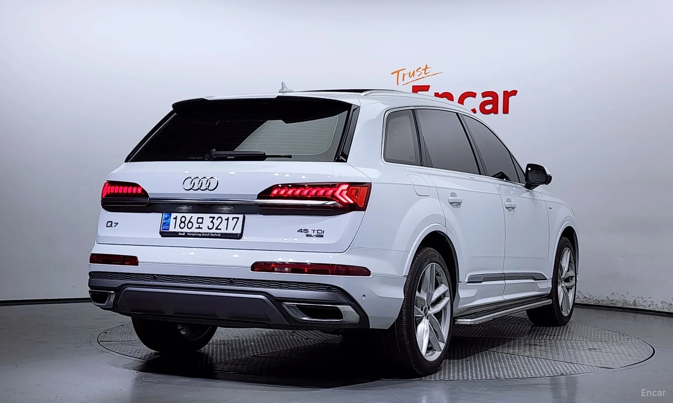 Q7 (4M)