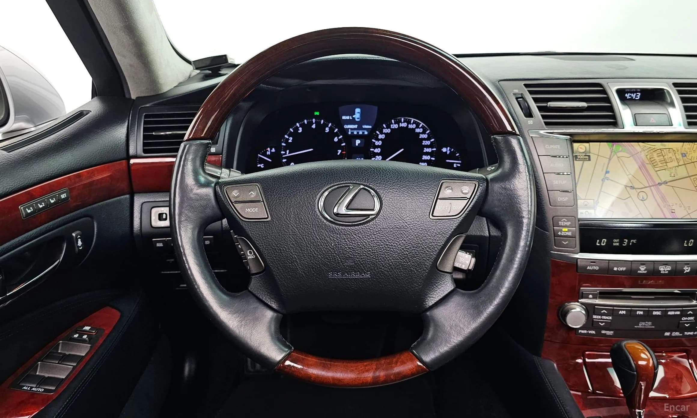 LS460L