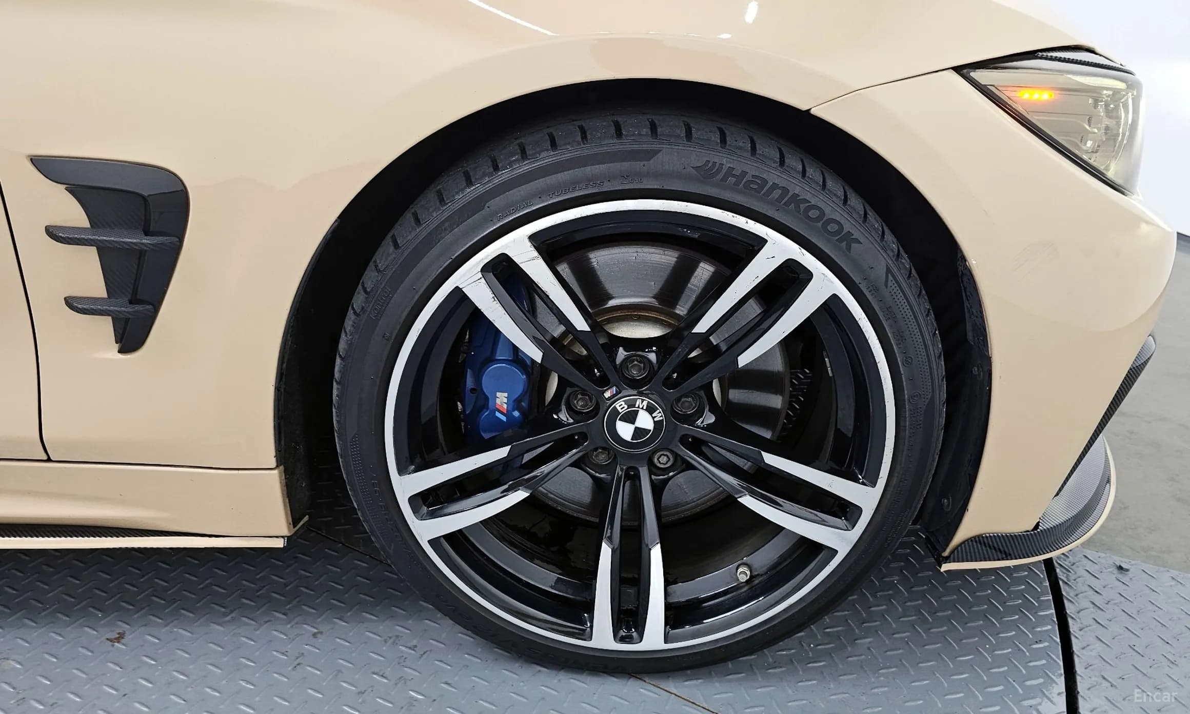 Series 4 (F32)
