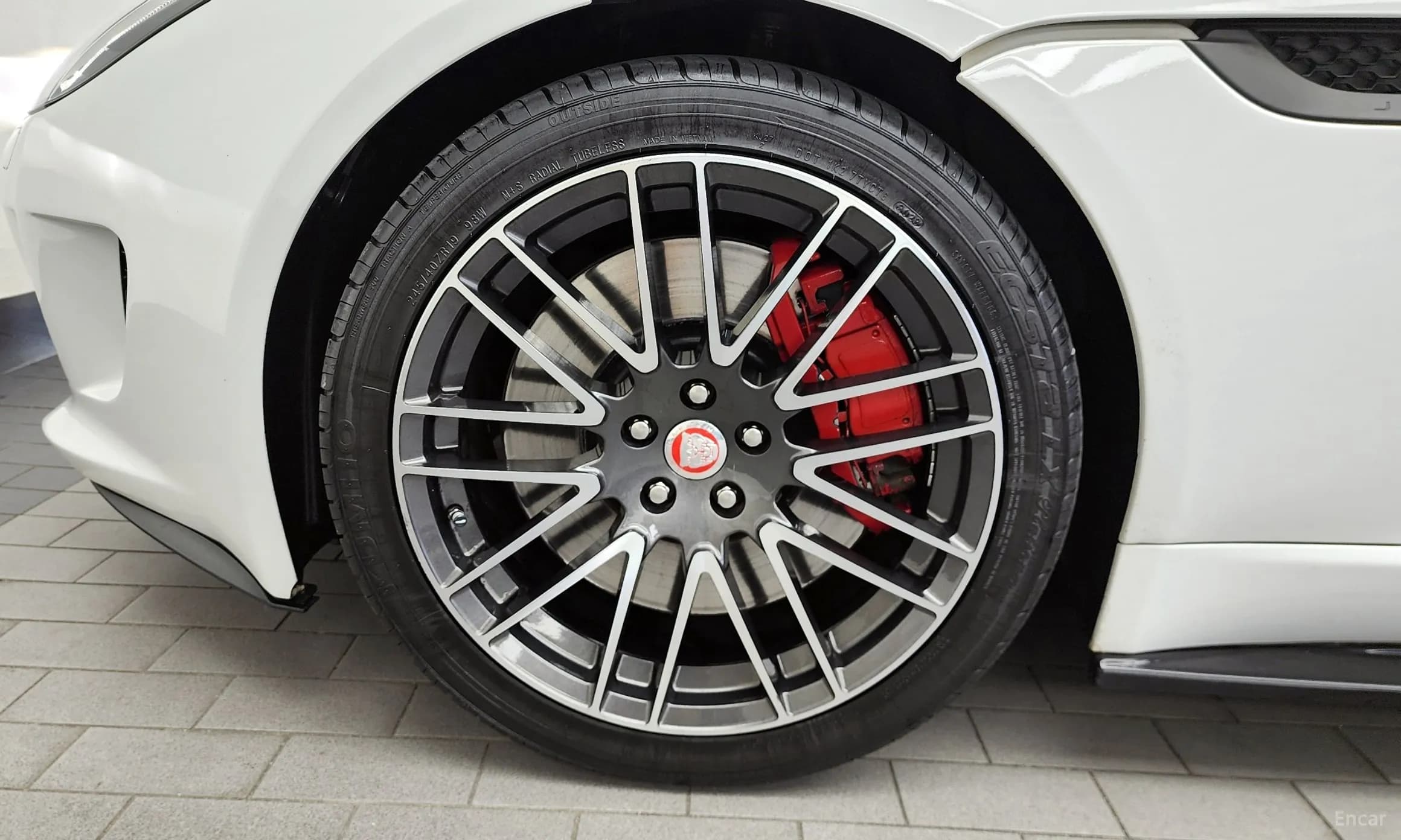 F-TYPE