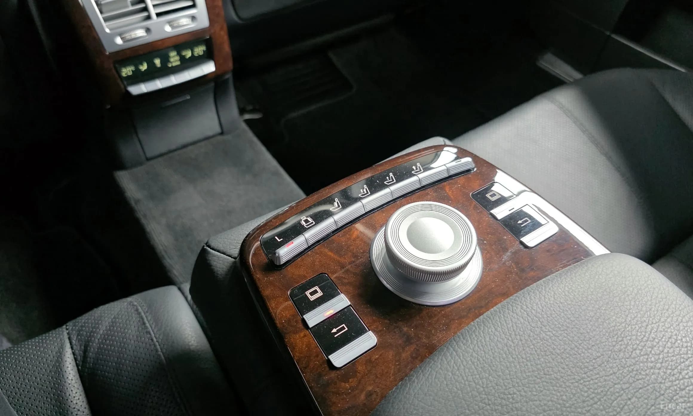 S-Class W221