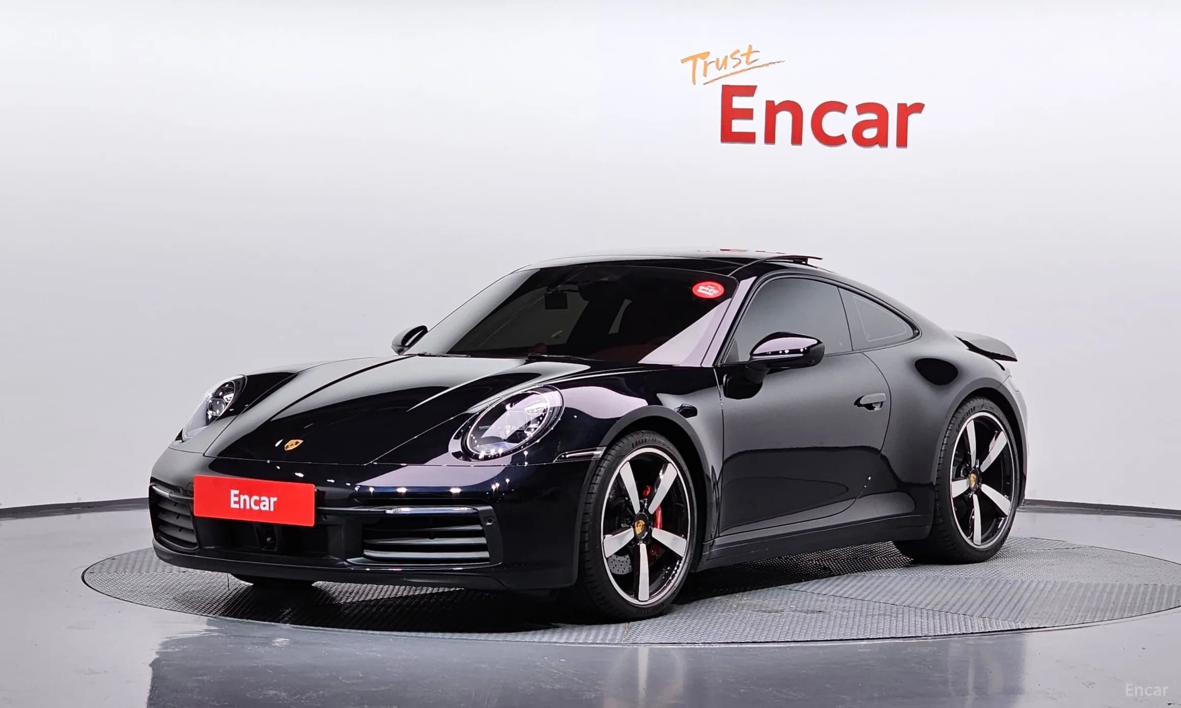 911 (992)