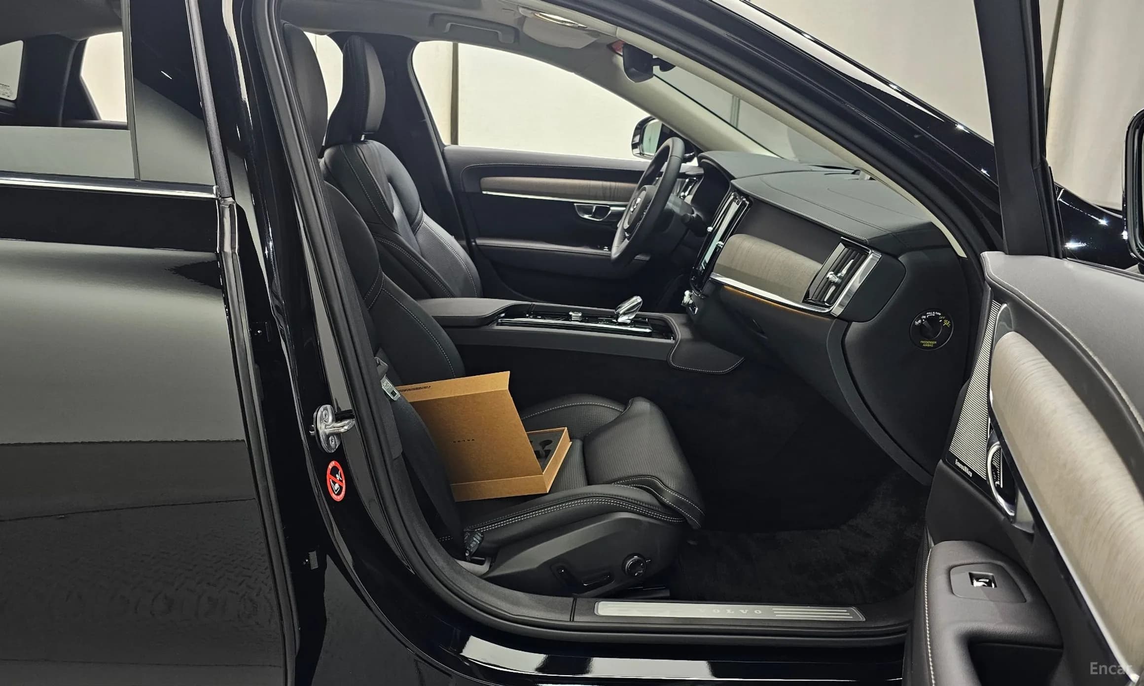 S90