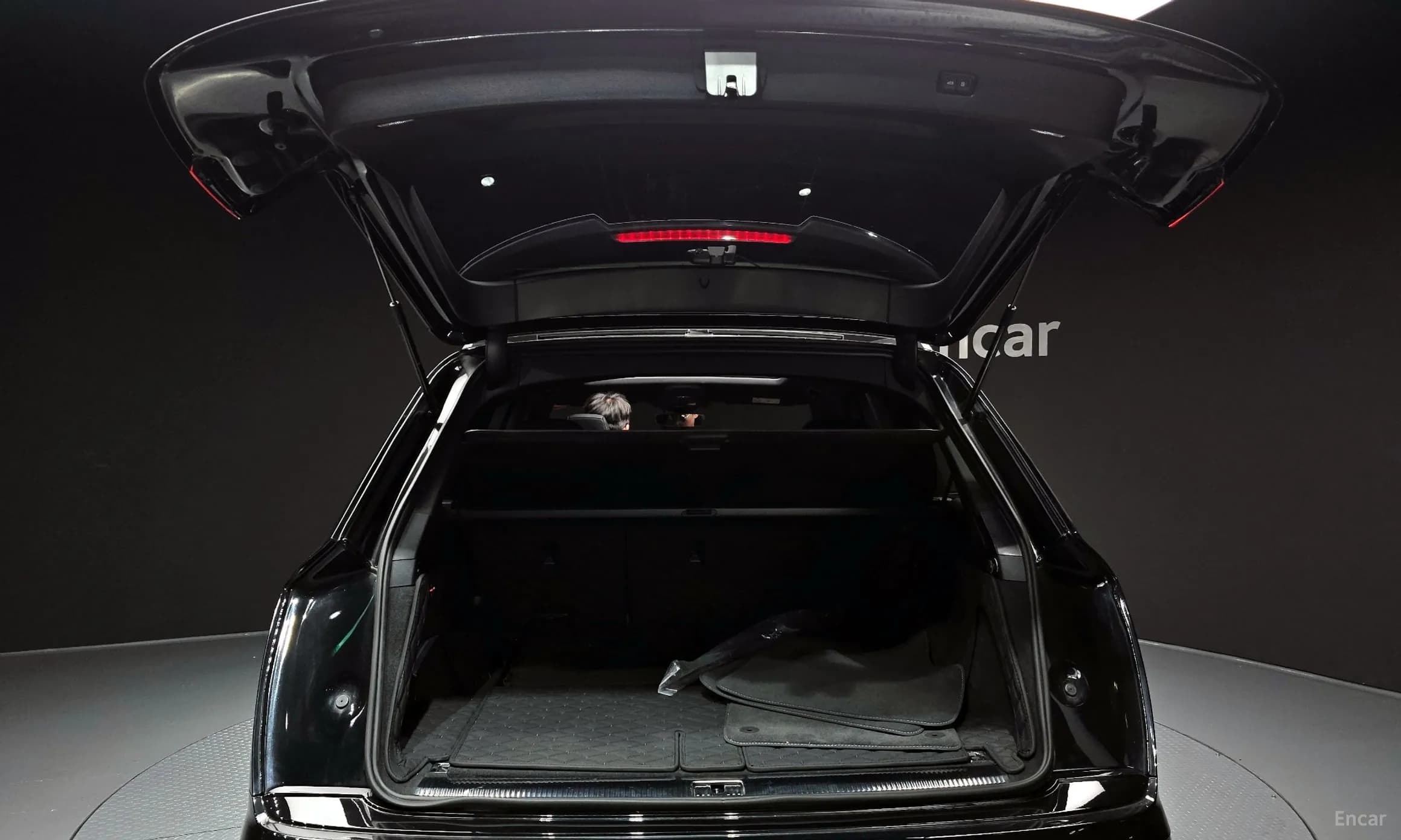 Q7 (4M)