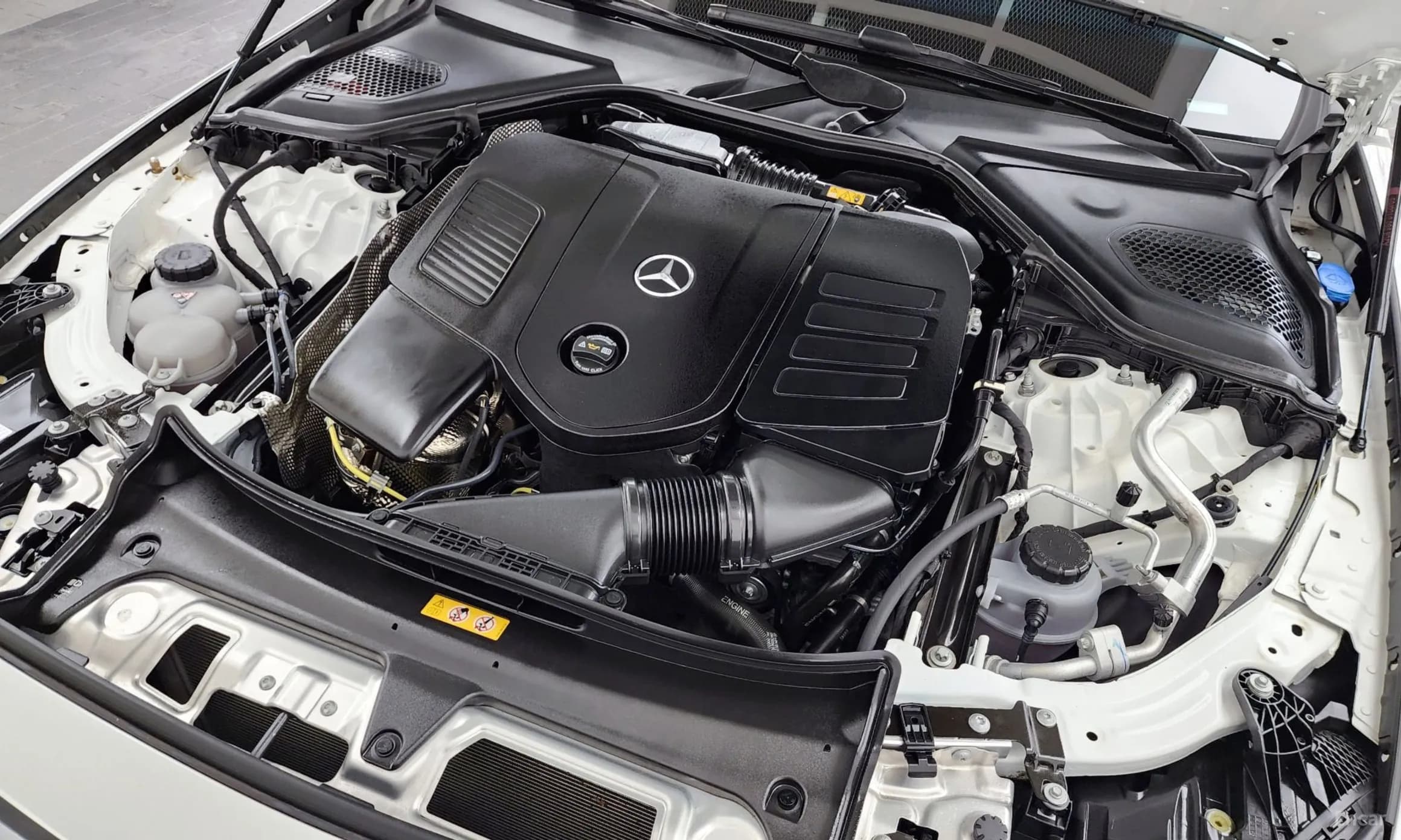 E-Class W214