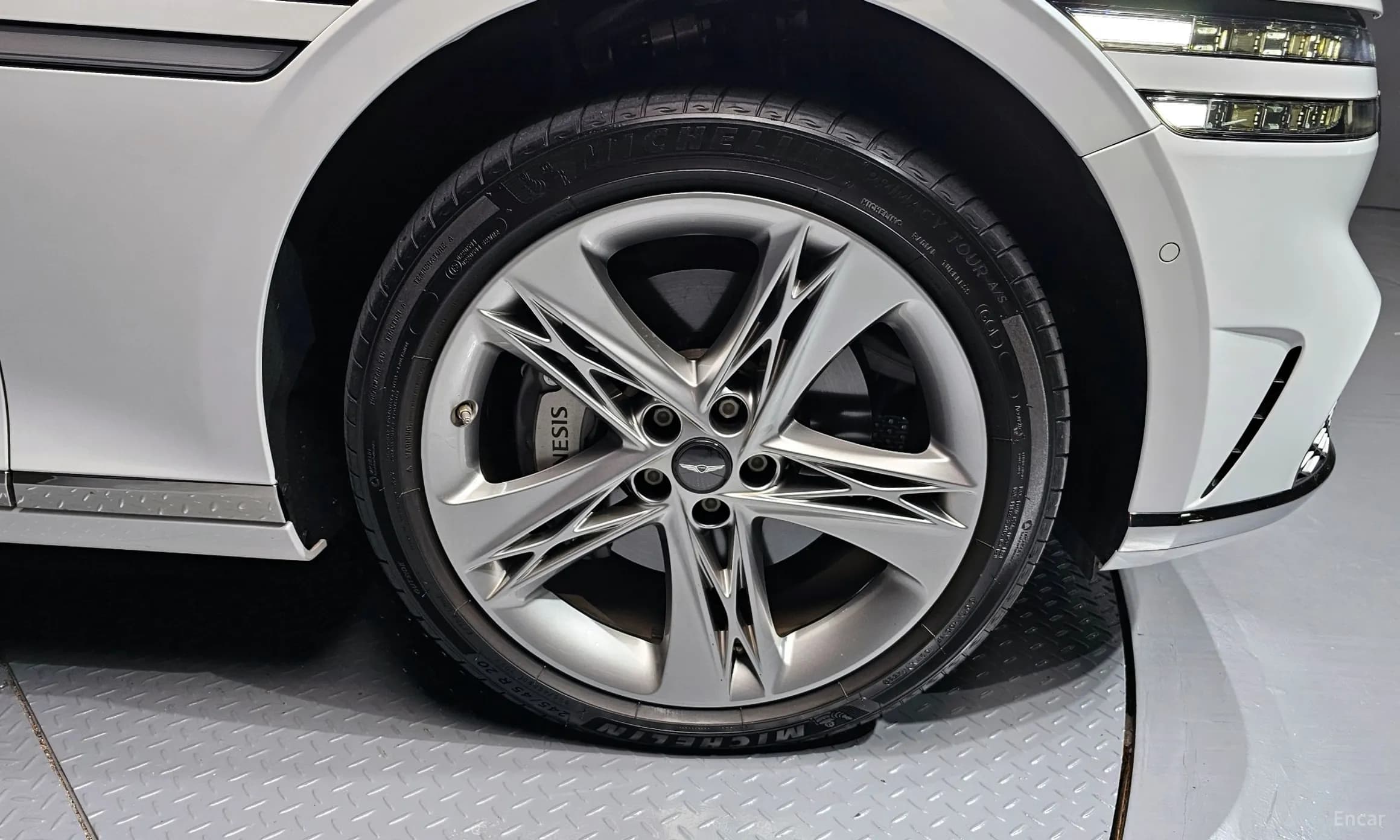 G90 (RS4)