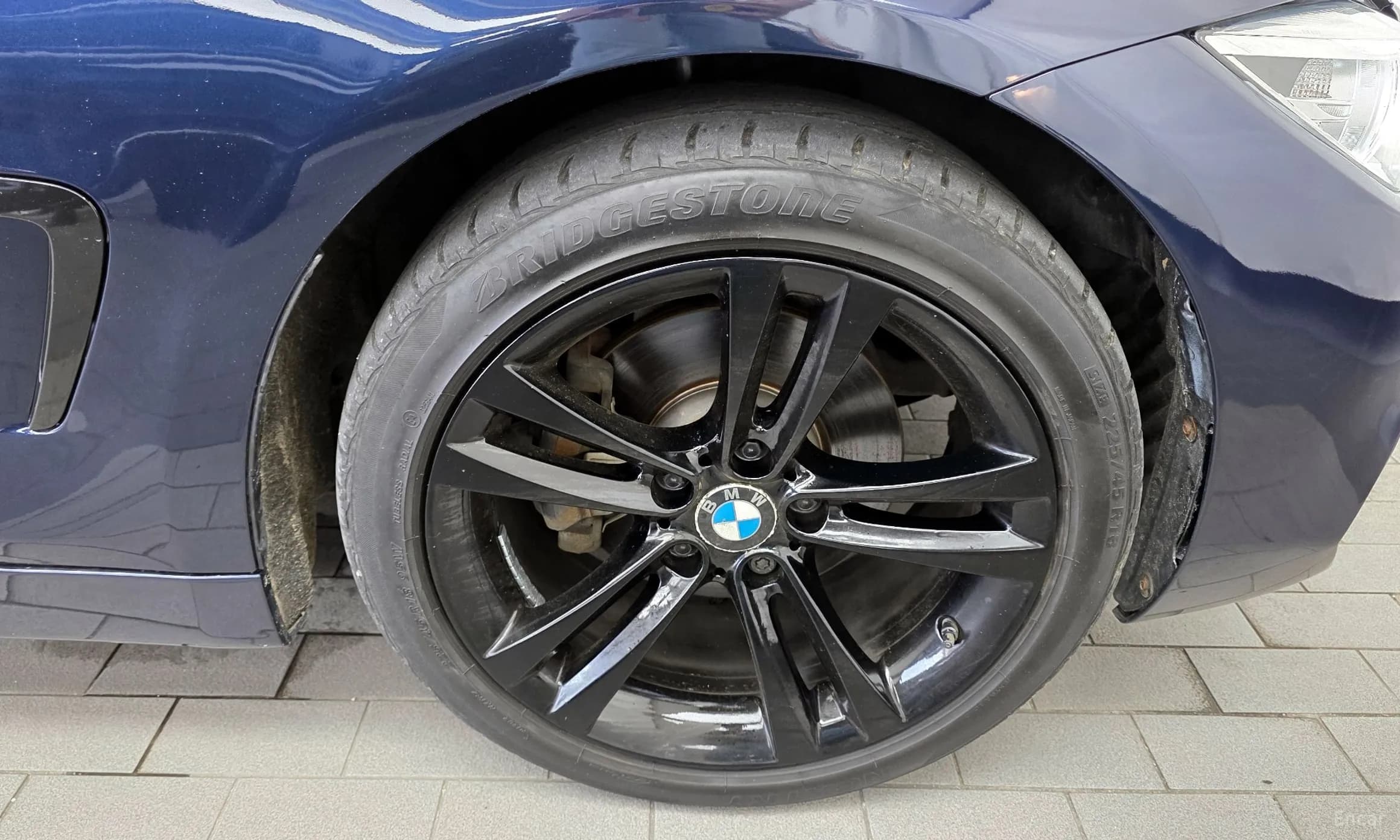 Series 4 (F32)