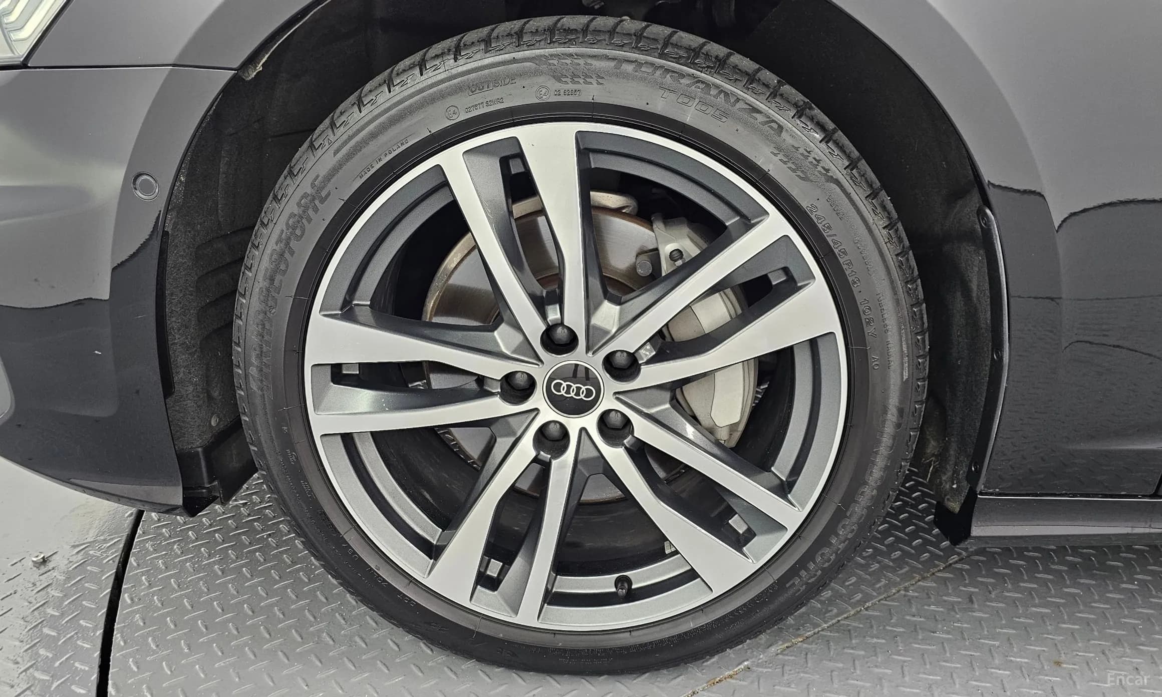 A6 (C8)