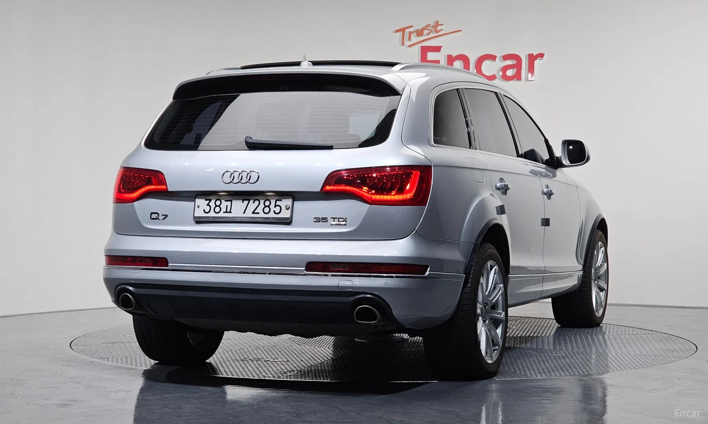 Q7