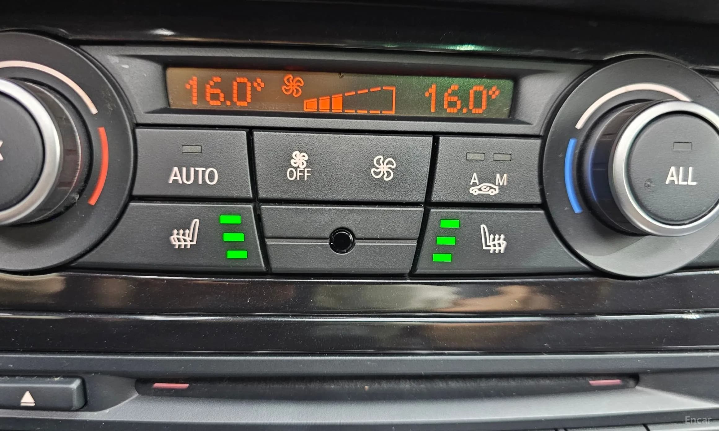 X1 (E84)