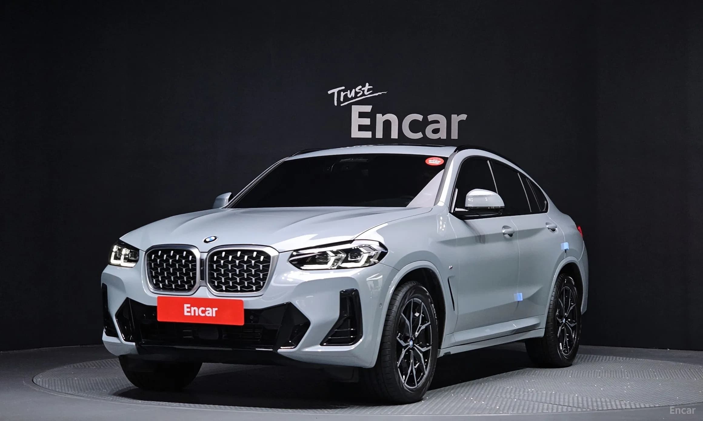 X4 (G02)