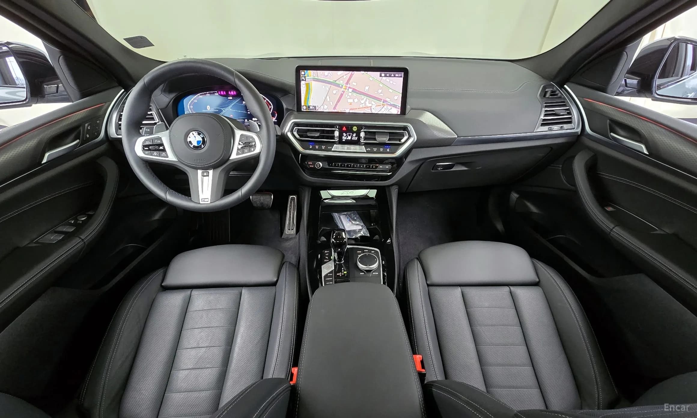 X4 (G02)