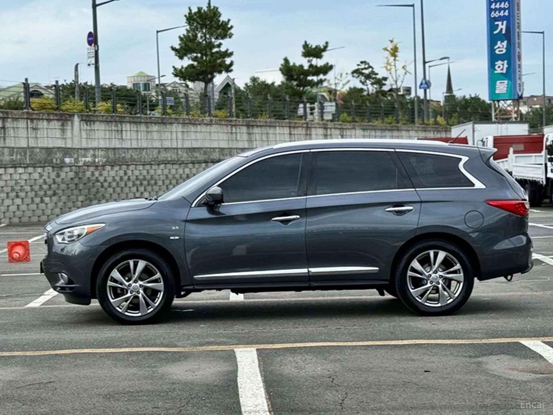 QX60