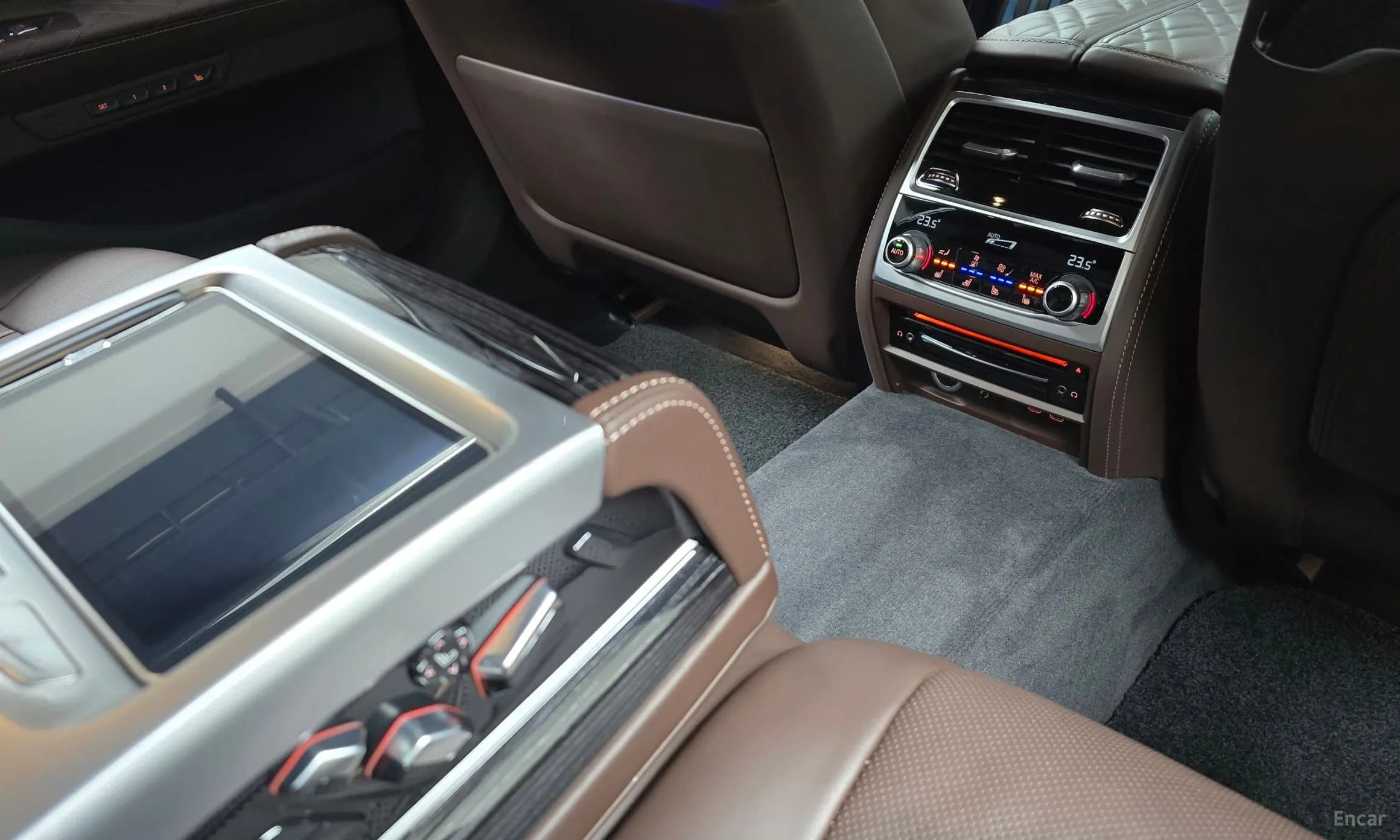 7 Series (G11)